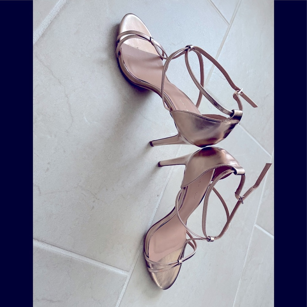 New look, flattering Gold strap heels sandals
